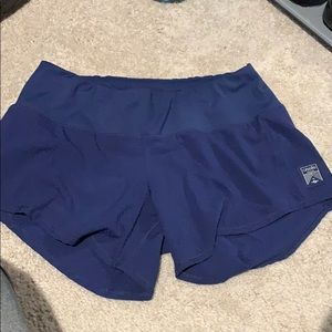 Oiselle Roga Shorts